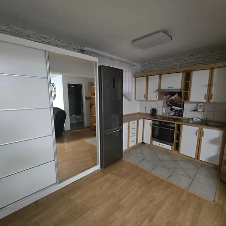 Dworek Hotel *