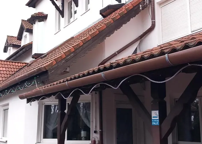 Dworek ホテル ヴロツワフ